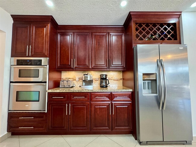 Building Photo - 481 W Tropical Way