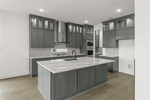 Building Photo - 1320 Villanova Ln