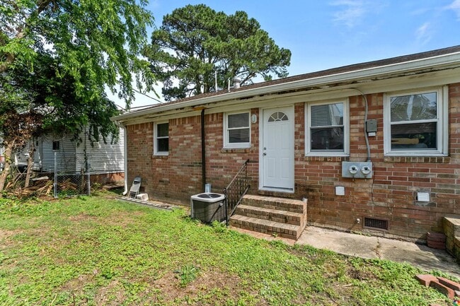 Building Photo - Chelsea Avenue