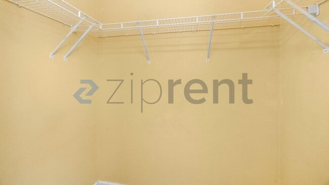 Building Photo - 4016 Cody Dr