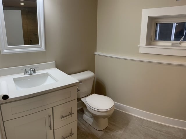 Building Photo - 3348 W Warner Ave