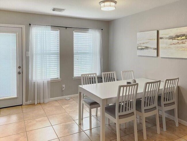 Building Photo - 21235 Bending Green Way