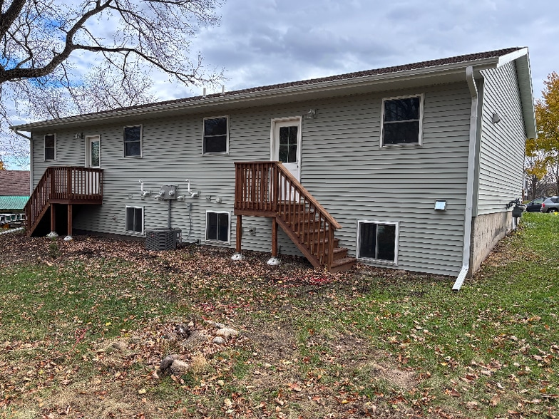 Building Photo - 337 Mulberry St