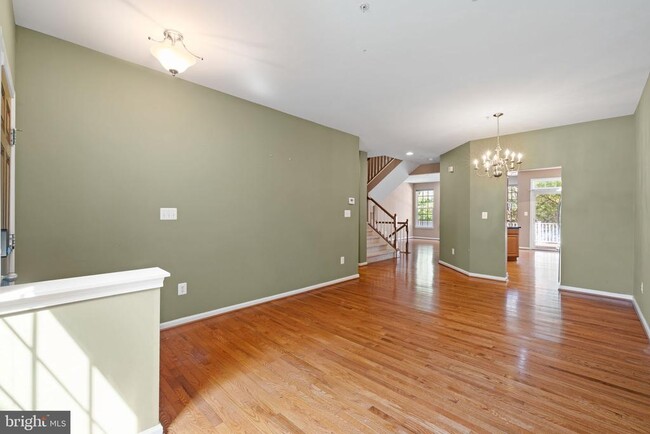 Building Photo - 261 Tall Trees Cir