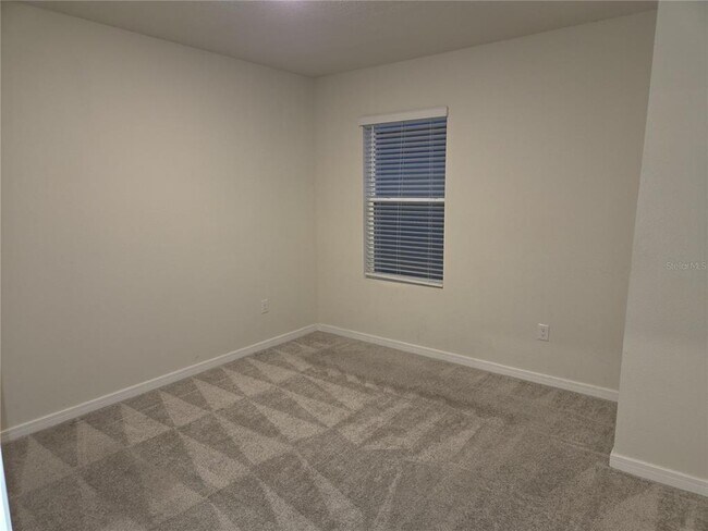 Building Photo - 1280 Regal King Dr