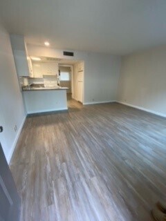 Building Photo - Evergreen Apartments