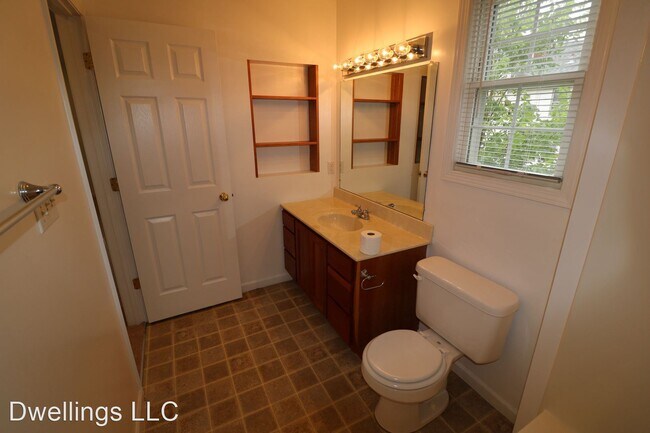 Building Photo - 3 br, 3 bath House - 305 S. Clifton Ave.