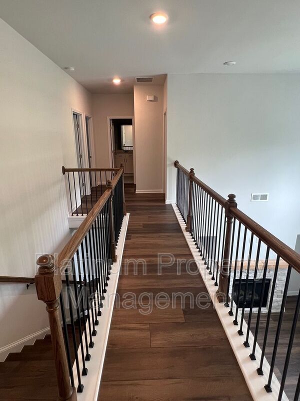 Building Photo - 7740 Easton Valley Ln