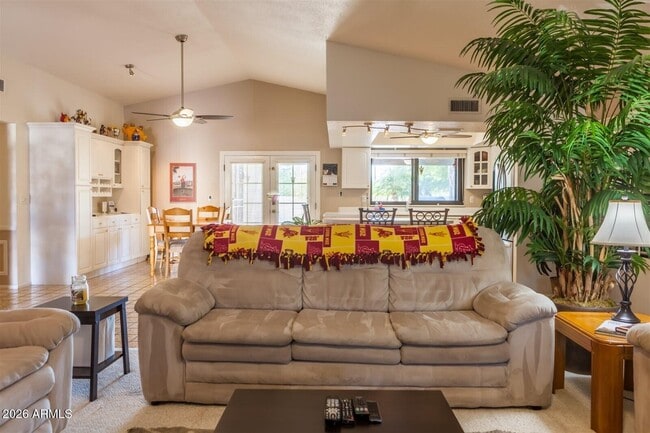 Building Photo - 411 E Marny Rd