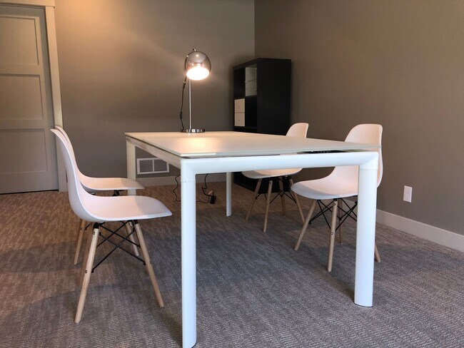 Building Photo - 2018 New Construction Your Home Away From Home