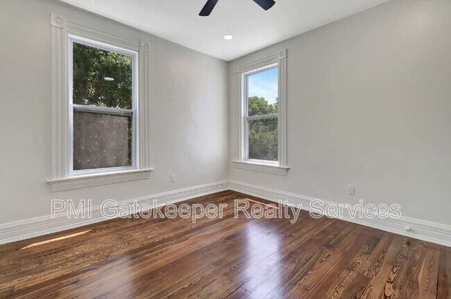 Building Photo - 3020 Daytona Ave