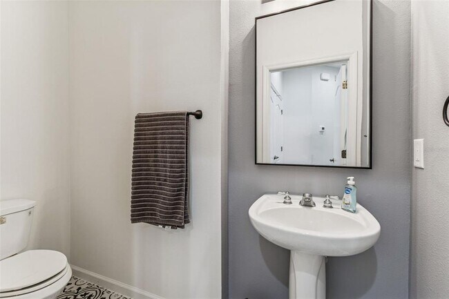 Building Photo - 10659 Whittington Ct