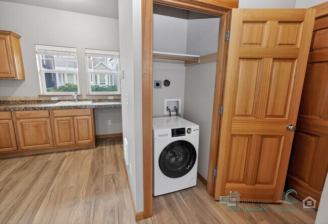 Building Photo - 255 - Fillpot