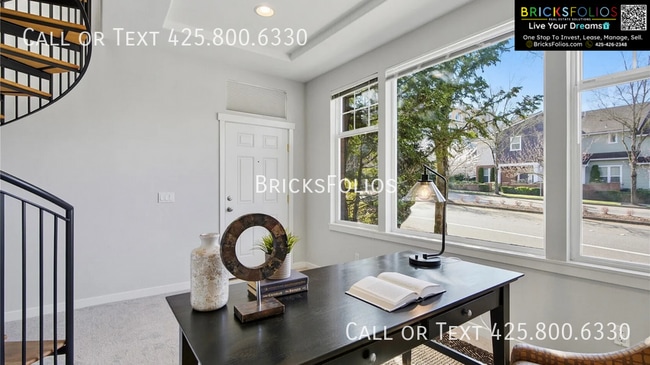 Building Photo - 1439 Huckleberry Cir