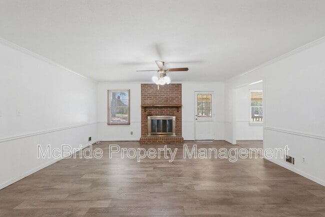 Building Photo - 5182 Bluegrass Trail