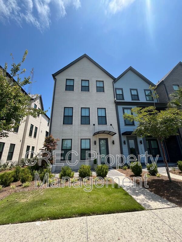 Building Photo - 1636 Florentia St