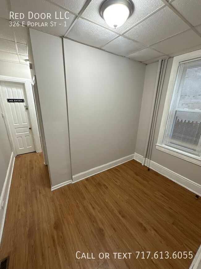 Building Photo - Cozy 1 bd in York city with off street par...