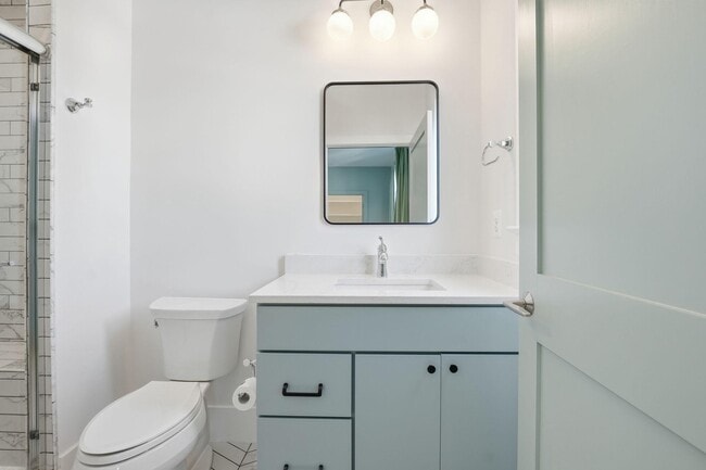 Building Photo - 1618 N Danville St