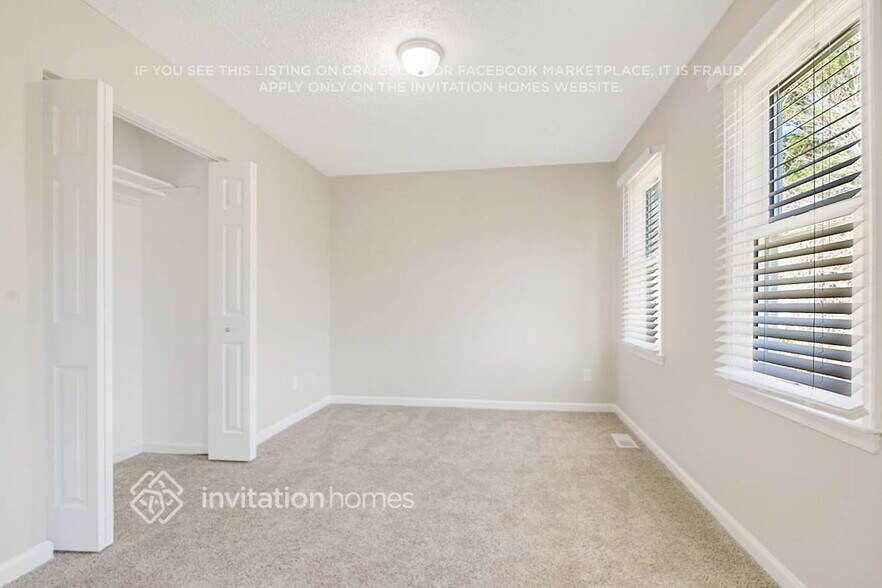 Building Photo - 51 Enesco Cir