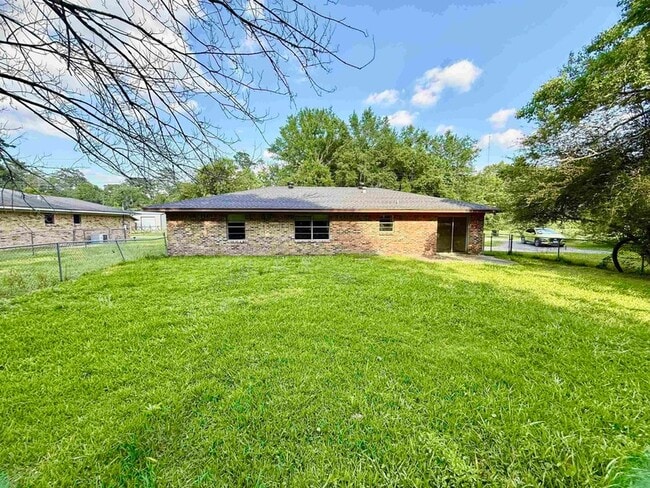 Building Photo - 1135 Cooper Ln