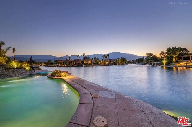 Building Photo - 14 Via Santa Velera