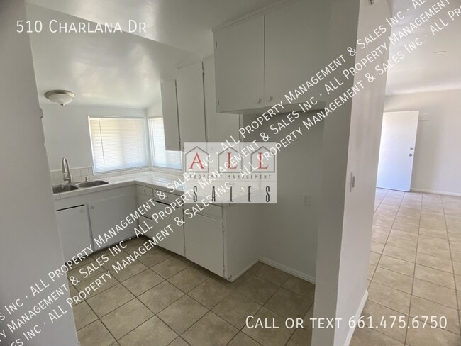Building Photo - 510 Charlana Dr