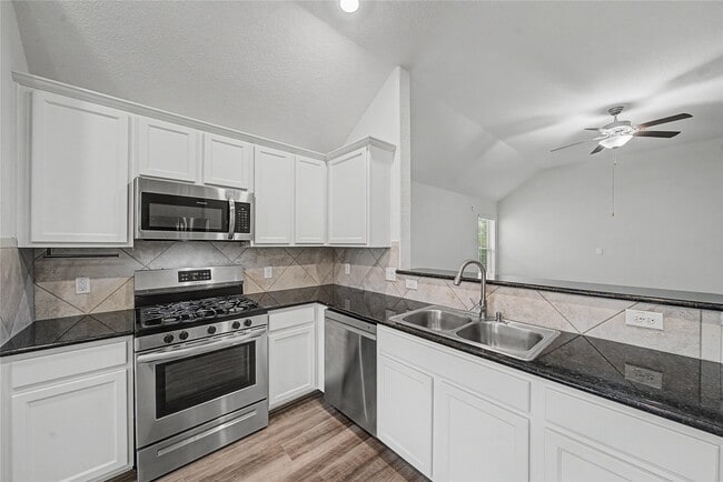 Building Photo - 3715 Singing Flower Ln