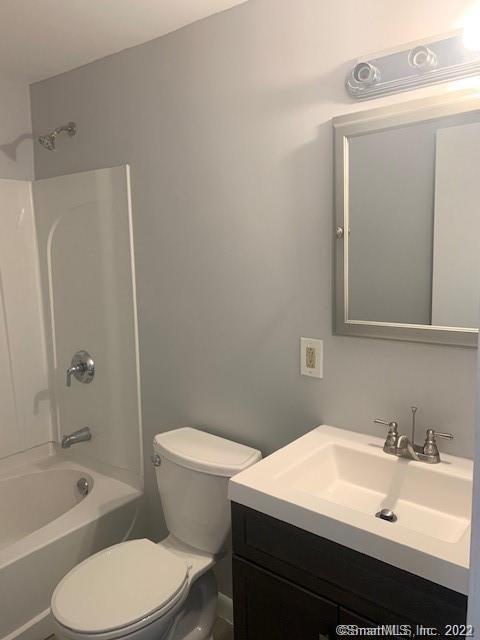 Building Photo - 24 Lownds Dr