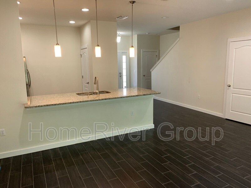 Building Photo - 8333 Pine River Rd