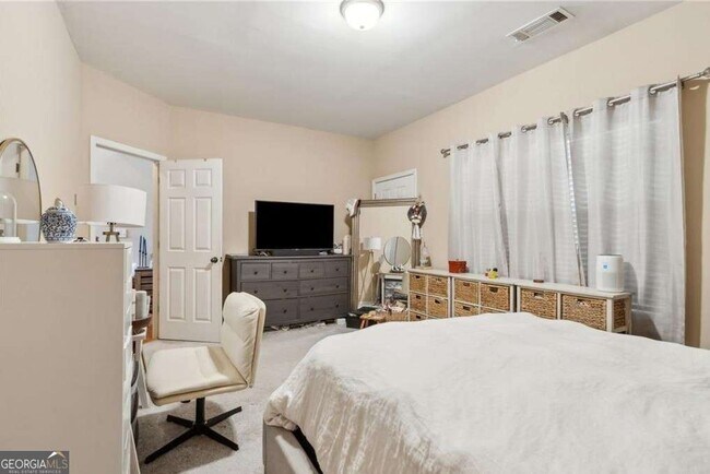 Building Photo - 1601 Signal Flag Way