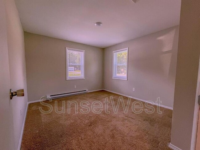 Building Photo - 4401 Layola Ave