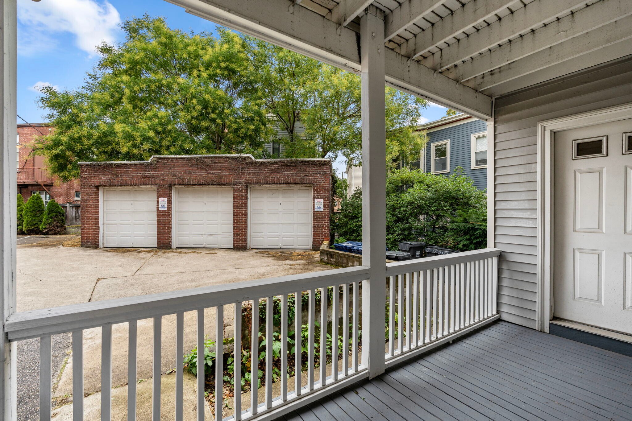 Building Photo - 1433 Cambridge St