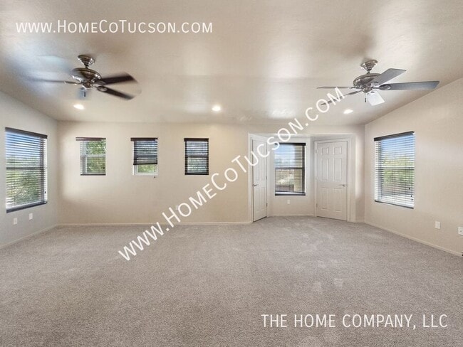 Building Photo - 5749 E Bellow Ln