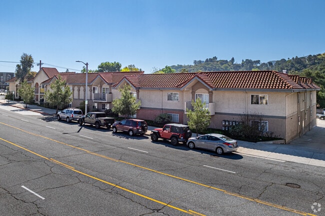 Building Photo - 6810 Foothill Blvd Tujunga