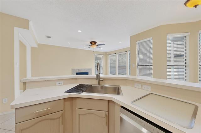 Building Photo - 6027 Homestead Ct