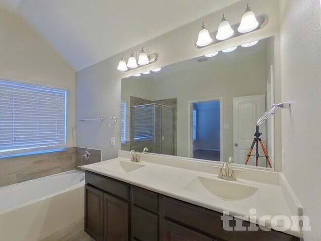 Building Photo - 14729 Rocky Face Ln