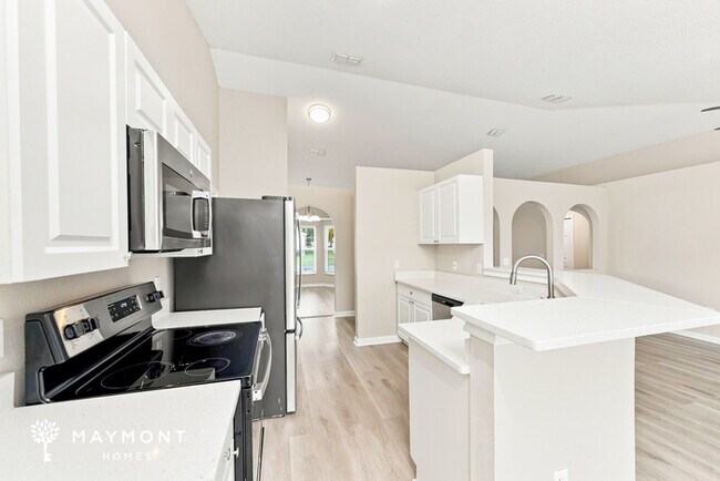 Building Photo - Spacious 3-Bedroom Kissimmee Home