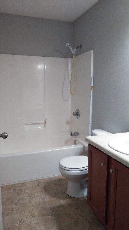 Building Photo - 8046 Brookside Ln