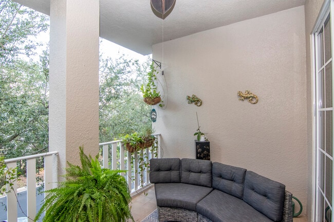 Building Photo - 5919 Bowen Daniel Dr