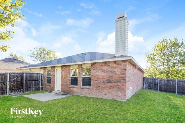 Building Photo - 1610 Cliffbrook Dr