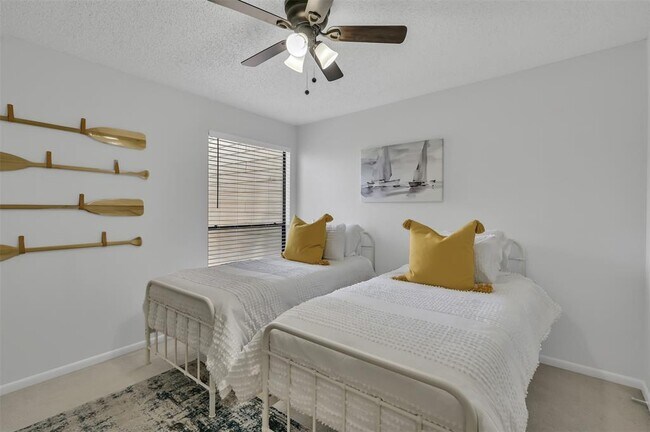 Building Photo - 207 Lakeview Terrace