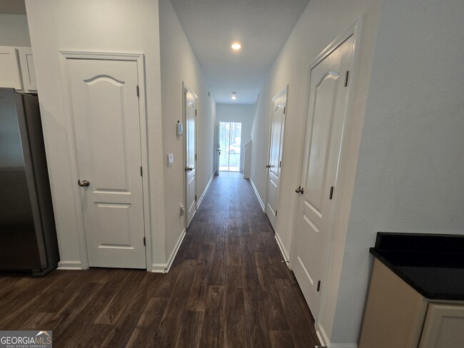 Building Photo - 118 Deep Bay Cir