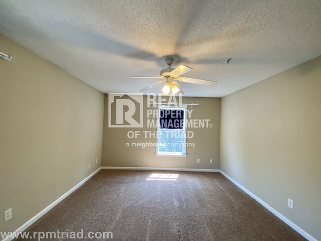 Building Photo - *Move In Special* Deacon Ridge Gated Commu...