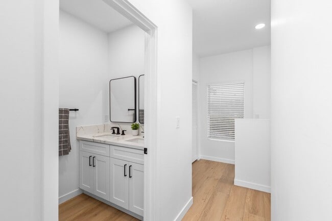 Building Photo - 6411 Richard St