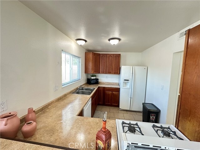 Building Photo - 3195 Newell Dr