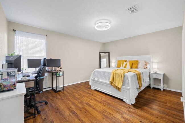 Building Photo - 2 Bedroom, 1 Bath Home on a Cul-de-Sac in Horizon Pointe