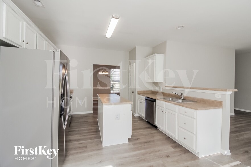 Building Photo - 4017 Eastford Court