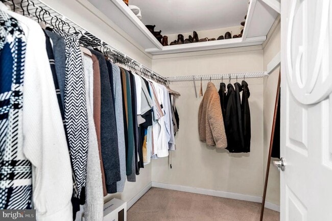 Building Photo - 1066 Gardenview Loop