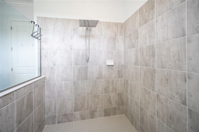 Building Photo - 11673 Rolling Falls Bnd