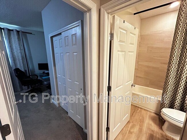 Building Photo - 94 Stonecrest Dr